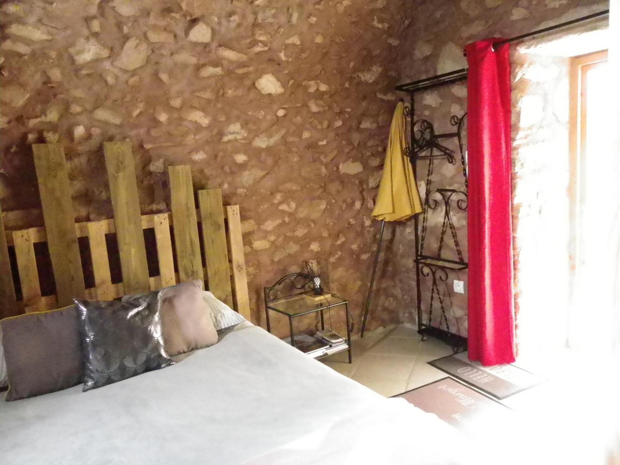 Beaumont Le Donjon De La Reine Margot住宿加早餐旅馆 外观 照片